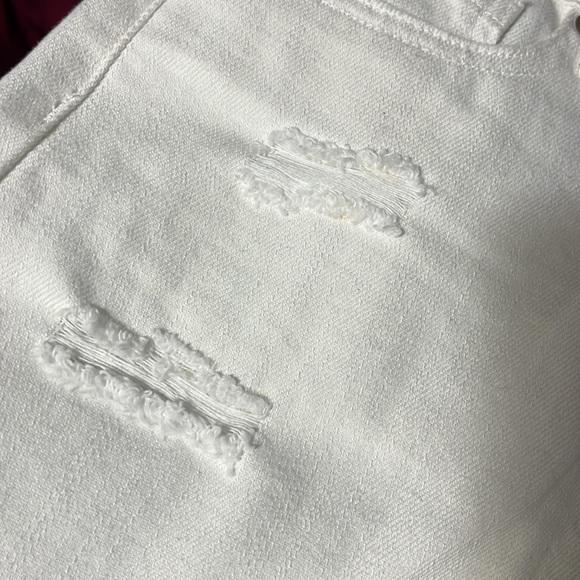 NWT BP White High Waist Distressed Mom Shorts Size 26 - Picture 4 of 10